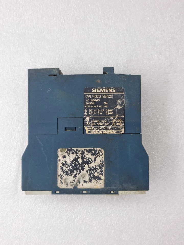 SIEMENS 7PU4020-2BN20 Time Delay Relay 220-240VAC 1.5-30s Industrial Automation
